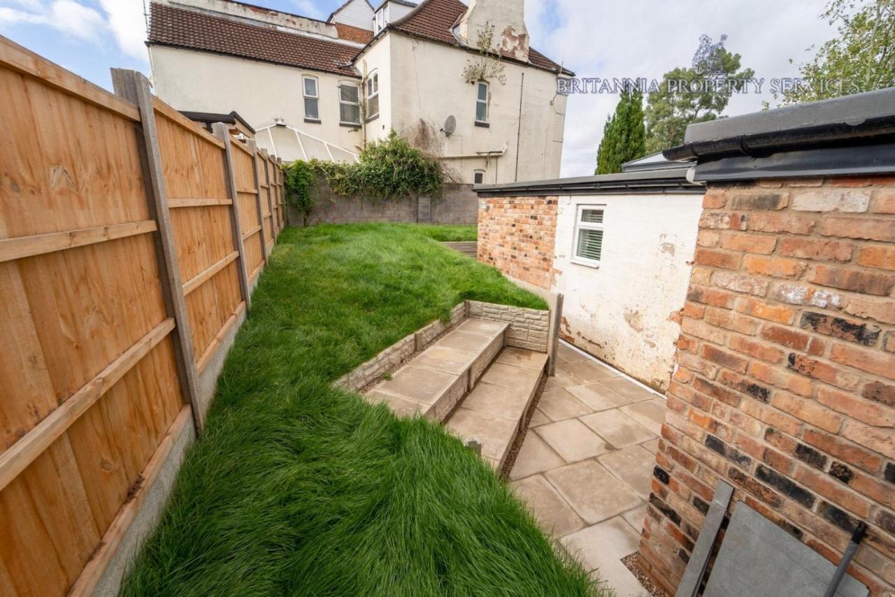 Free Parking Cosy Studios Close To City And Qe And Uob! Birmingham Eksteriør billede